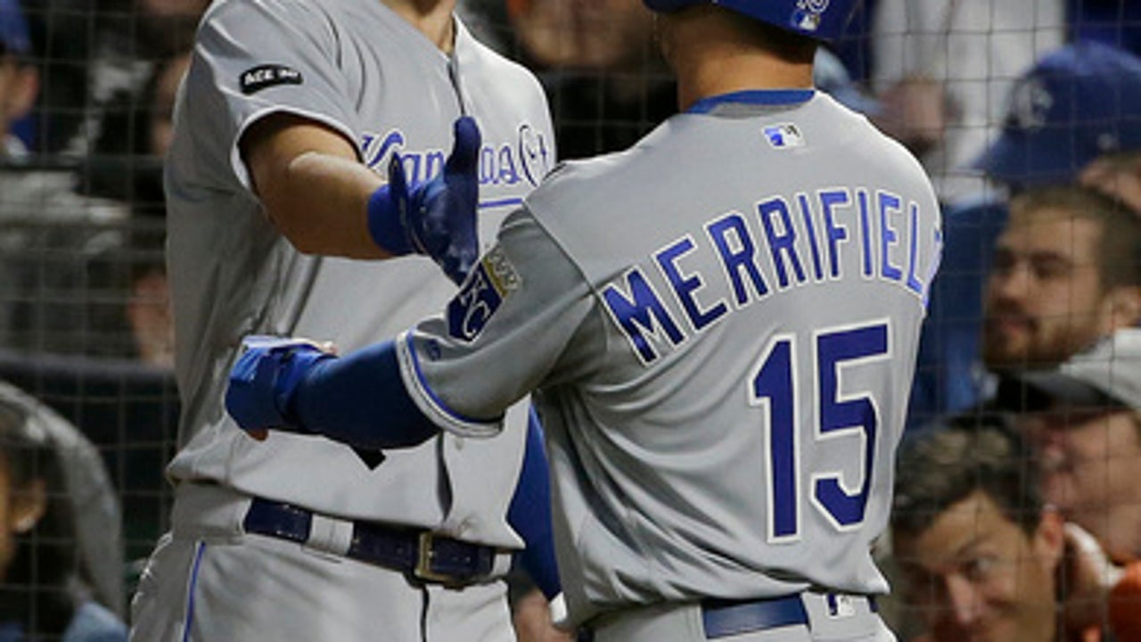 Vargas wins 4th straight as Royals beat Giants 8-1 (Jun 13, 2017)
